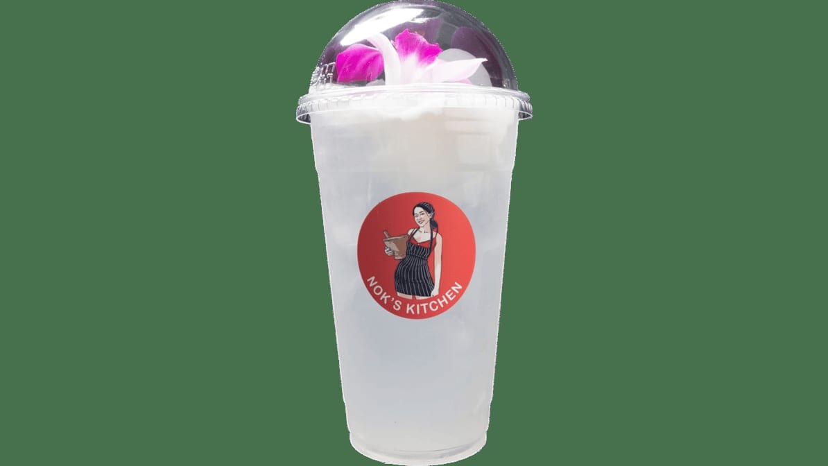 Nam Mak Pao (Coconut Juice).